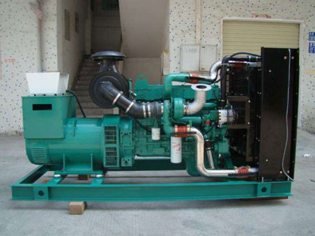 临清1100kw康明斯柴油发电机组图片 临清1100kw康明斯柴油发电机组图片